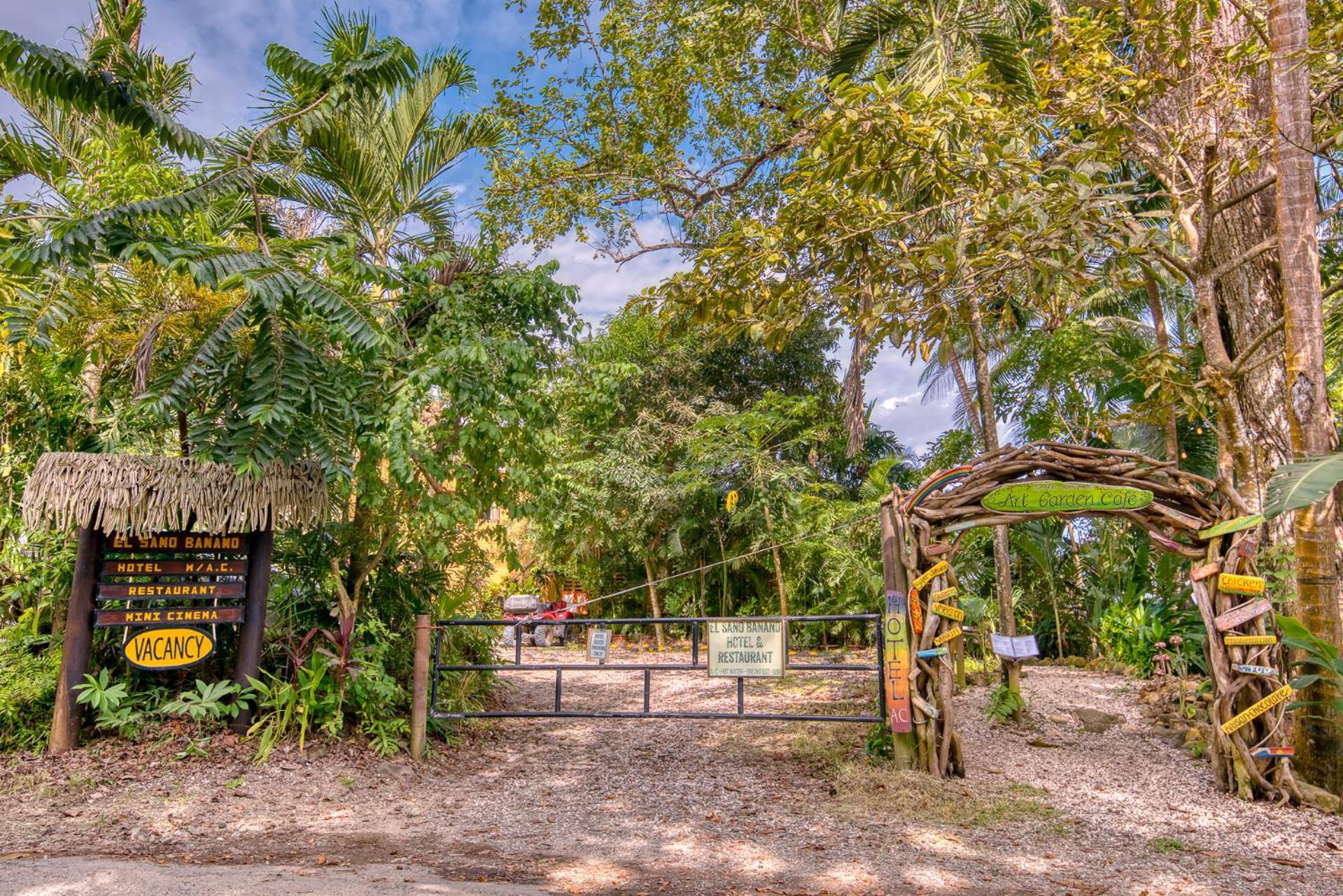 El Sano Banano Beachside Hotel モンテスマ エクステリア 写真